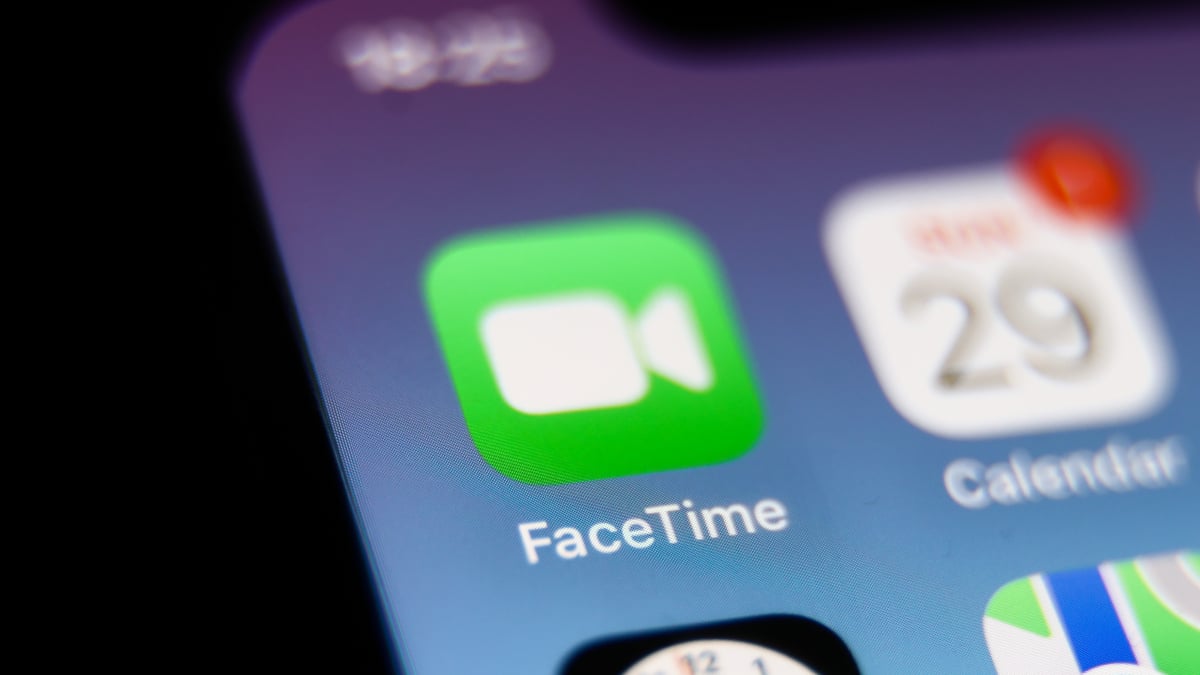 How to take control of someone else’s screen during a FaceTime