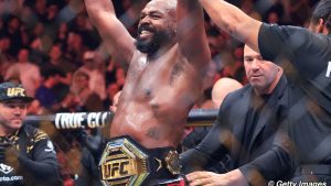 Daniel Cormier gushes over Jon Jones’ UFC championship longevity: ‘How’s that possible?’