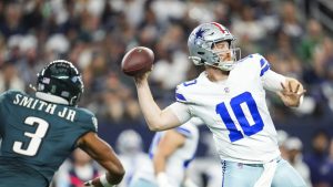 Cowboys at Eagles: Writer predictions for backup quarterback showdown