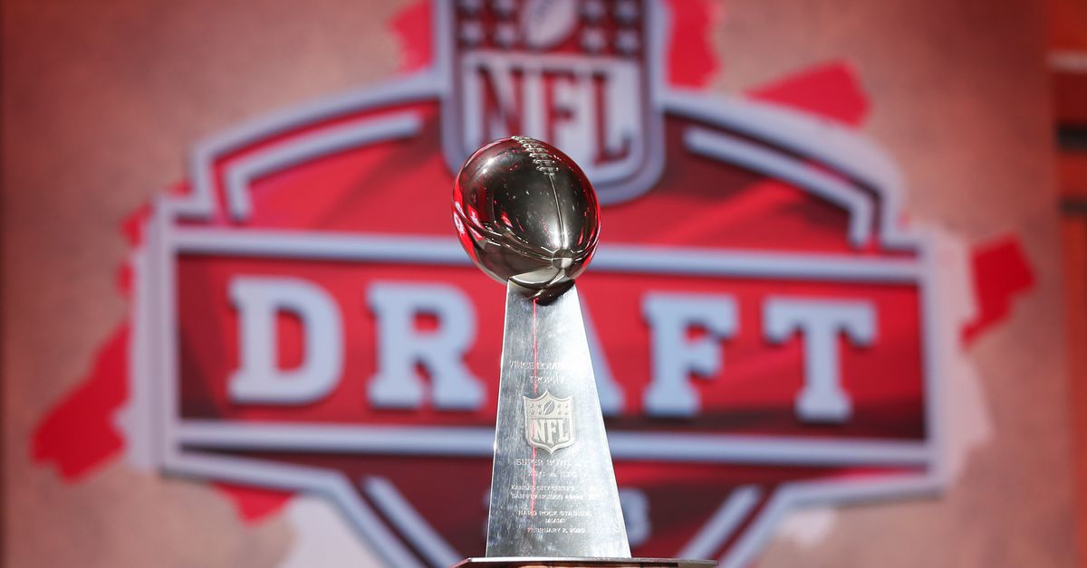 How much money do first round picks in the 2025 NFL Draft make?