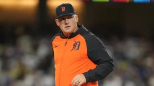 Former MLB GM gives Tigers bad news on potential trade for Guardians star