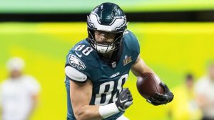 Dallas Goedert’s salary cap hit in 2026 is a looming threat to Eagles’ Super Bowl window