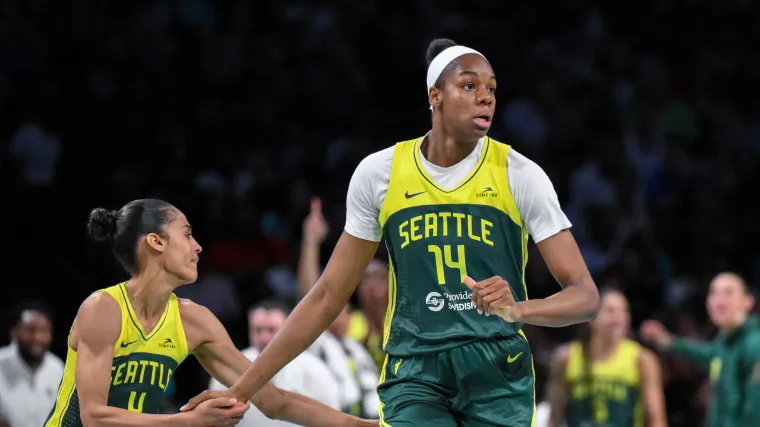 Seattle’s 6’6 rookie erupts vs. Angel Reese-less Sky with first WNBA double-double