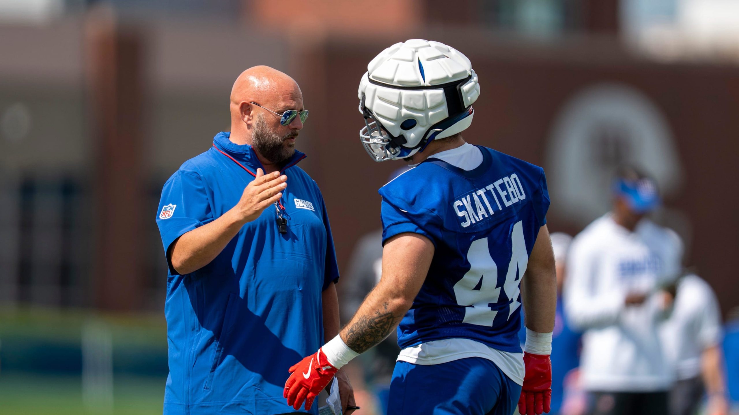 Giants rookie already threatening to steal starting spot as training camp opens