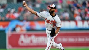 Blue Jays acquiring Seranthony Dominguez from Orioles