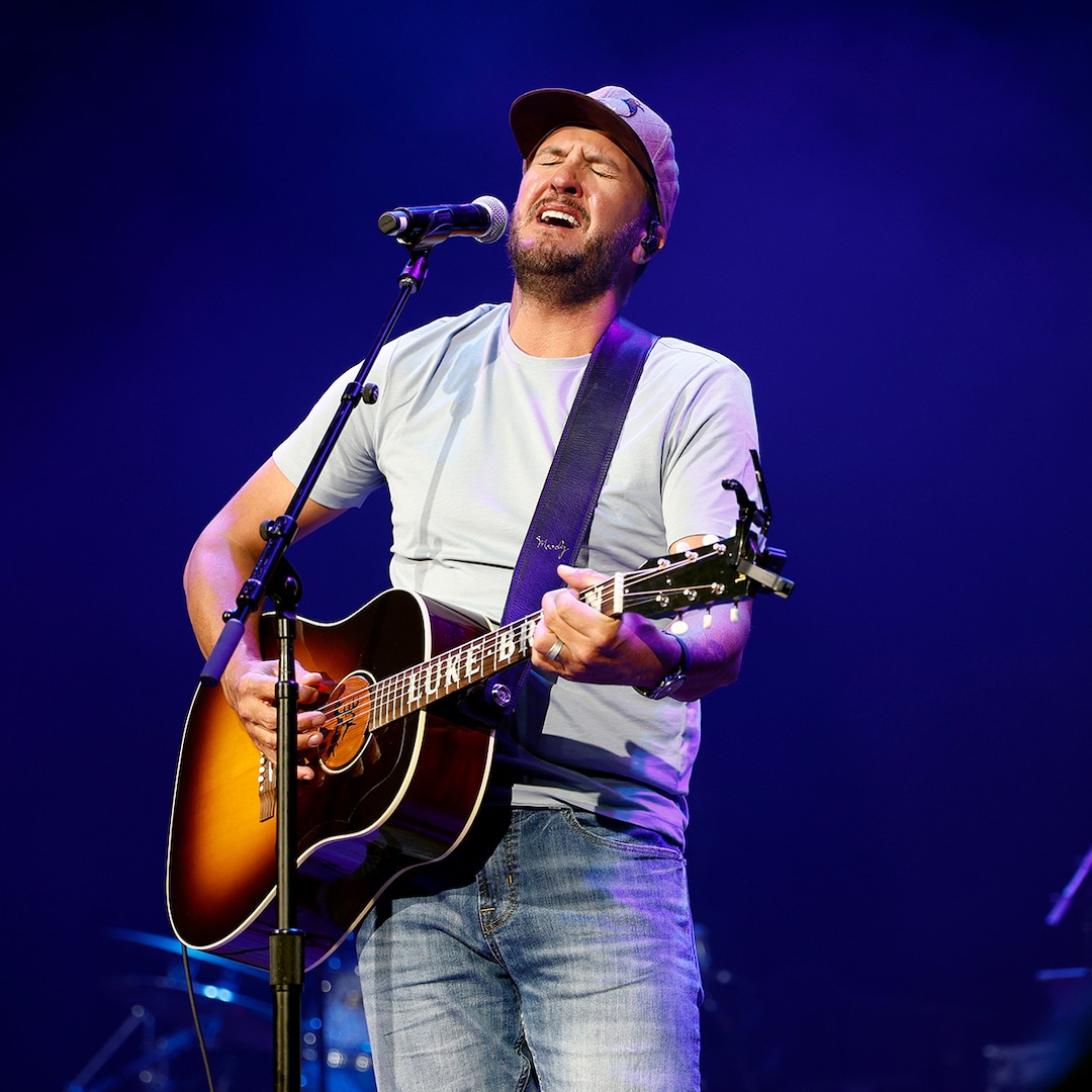 Luke Bryan Hit in Face by Object During North Dakota Concert
