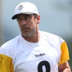 Reporter claims Aaron Rodgers is more ‘relaxed’ at Steelers training camp