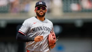 Astros tried landing an outfielder along with Carlos Correa in Twins trade talks