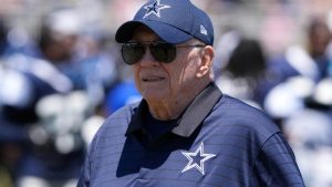 Jerry Jones isn’t confident Micah Parsons will play against the Eagles Week 1