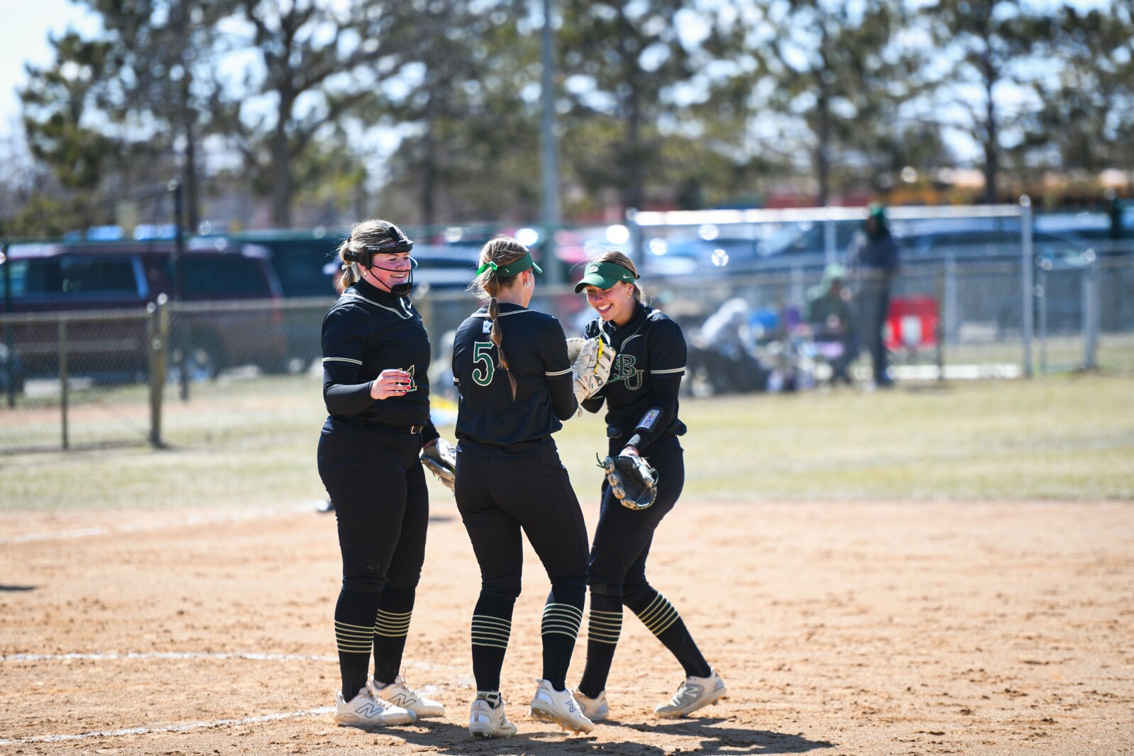 Beaver Softball ranks 15th in NFCA Division II for GPA