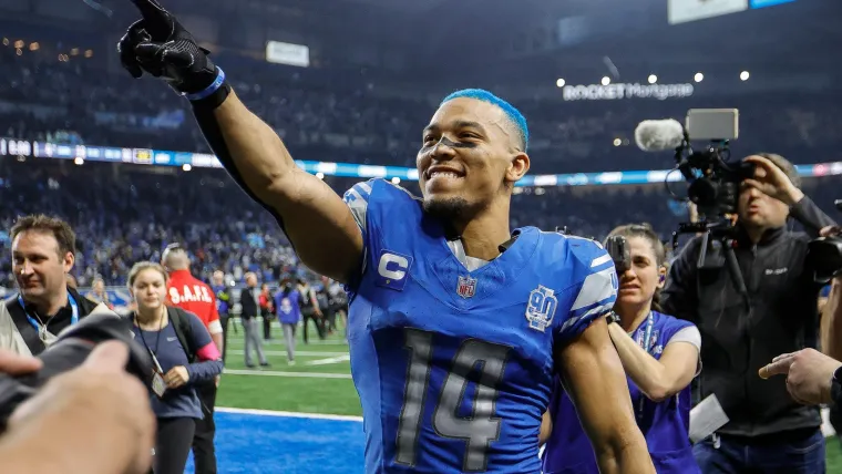 Lions’ Amon-Ra St. Brown embarrasses Dolphins secondary in one-sided practice showdown