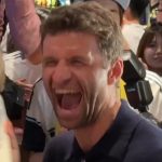Bayern Munich icon Thomas Muller welcomed warmly at Vancouver airport (Video)