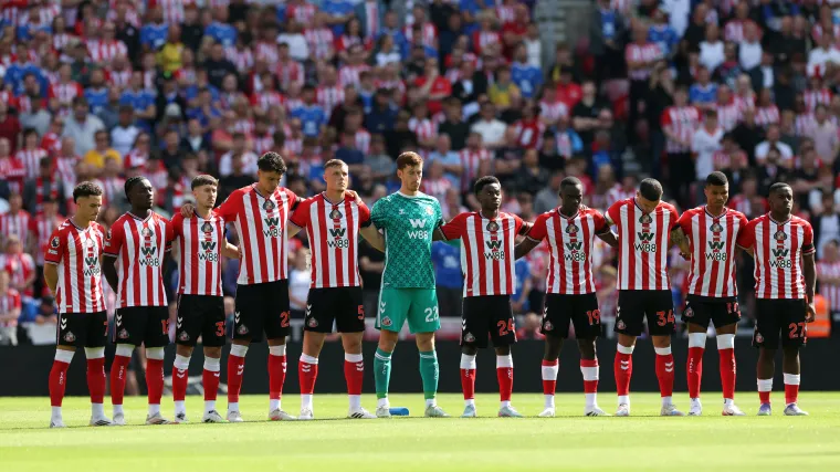 Sunderland keen to bolster defence further as offer is made for Bologna centre-back