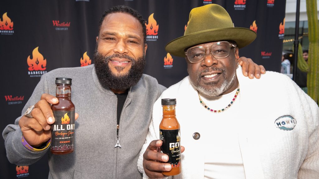 Cedric The Entertainer And Anthony Anderson Double The Sauce At AC Barbeque