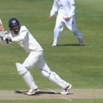 Roderick defies broken finger to end Kent challenge