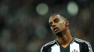 Could Alexander Isak terminate his Newcastle United contract and sign for Liverpool on a free using legal loophole?