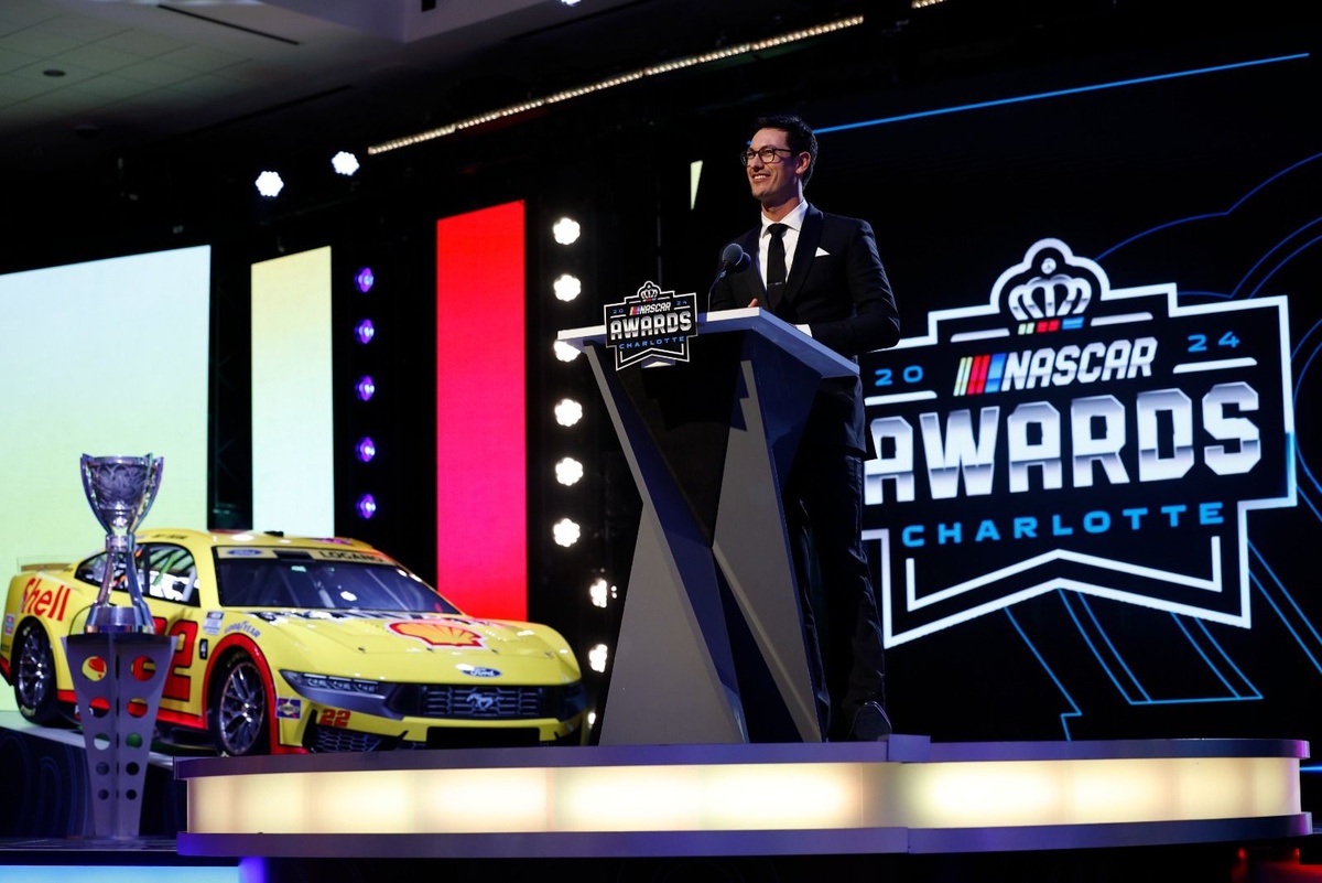 Rubens Barrichello plans to attend Award’s Banquet after winning NASCAR title