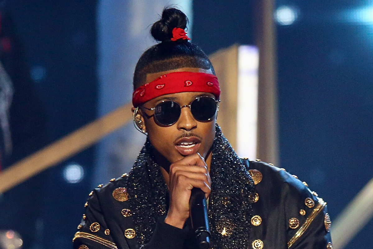 Pop Out, Then! August Alsina & Zu Spark Reactions With Cozy Flick After Club Appearance (PHOTOS + VIDEOS)