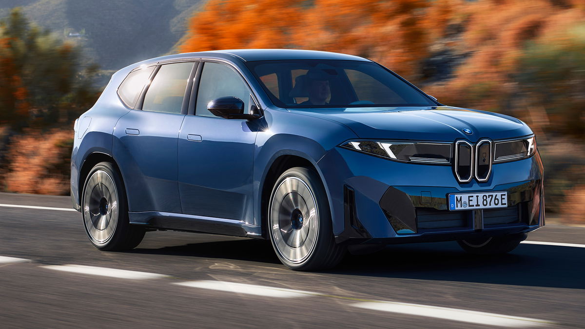 New BMW iX3 Promises 500-Mile Range, Fully-Lit Kidney Grilles