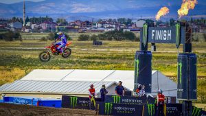Herlings and Längenfelder Fight Back For Victory at The MXGP of Türkiye