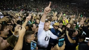 Analyst weighs in on if Dan Lanning’s’ Oregon’ snowball effect could be natty bound