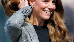 Kate Middleton’s 13-Second Bun Hack Should Be Taught in Schools
