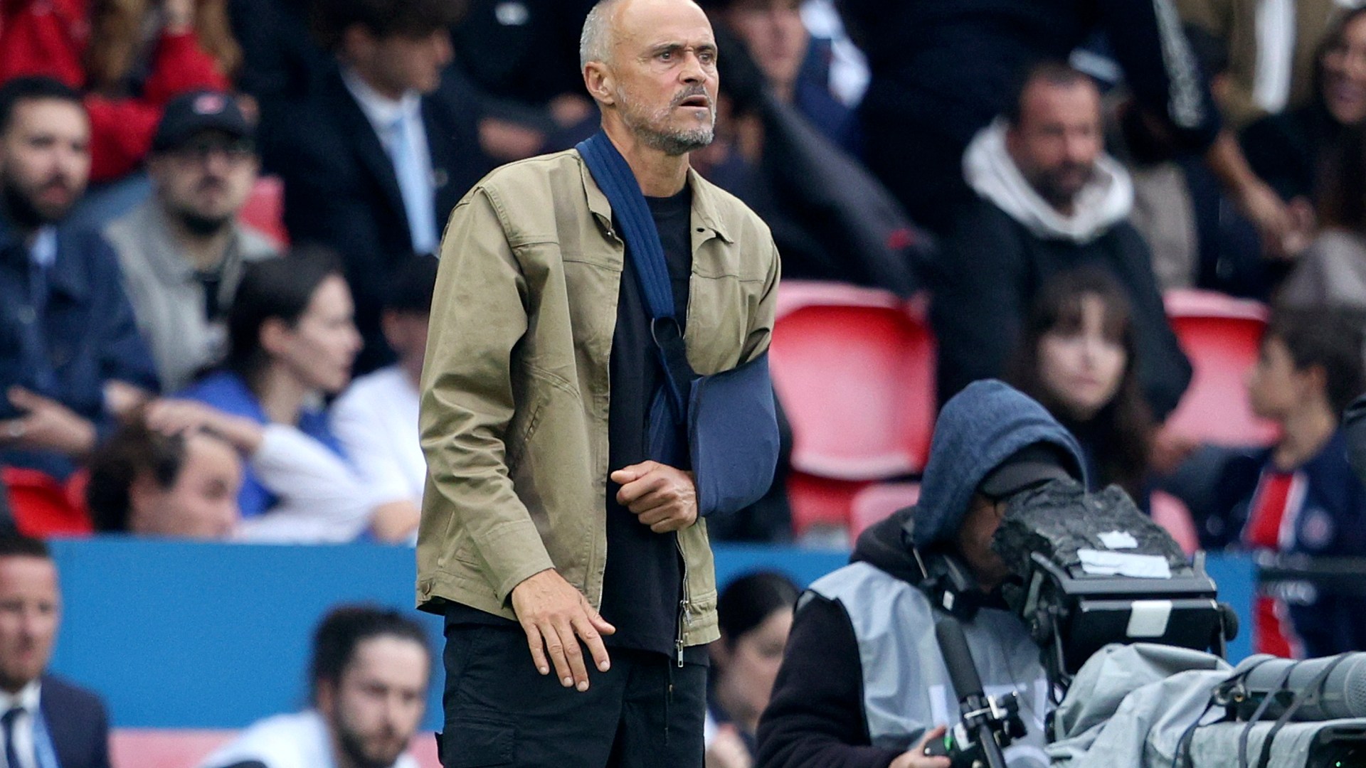 Luis Enrique adopts unusual new tactic borrowed from another sport in Paris Saint-Germain clash