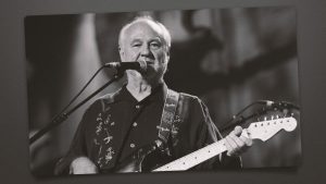 Sonny Curtis, Crickets Frontman Behind ‘The Mary Tyler Moore Show’ Theme, Dies at 88