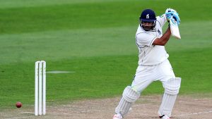 Patel rages against the drop to keep Yorkshire’s nerves on edge