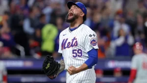 Mets DFA veteran bullpen pitcher to make room for Sean Manaea