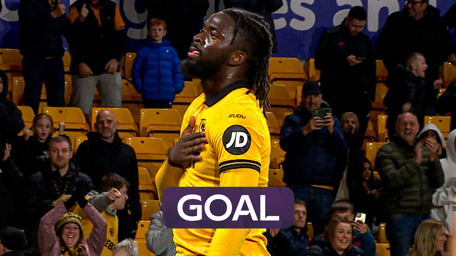 Tolu Arokodare’s cheeky chip sends Wolves to the Fourth Round of the Carabao Cup!