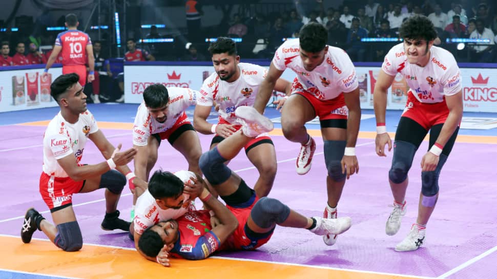PKL 12: Shadloui, Ankit Dahiya Shine As Gujarat Giants Dominate UP Yoddhas In Chennai’s Opener
