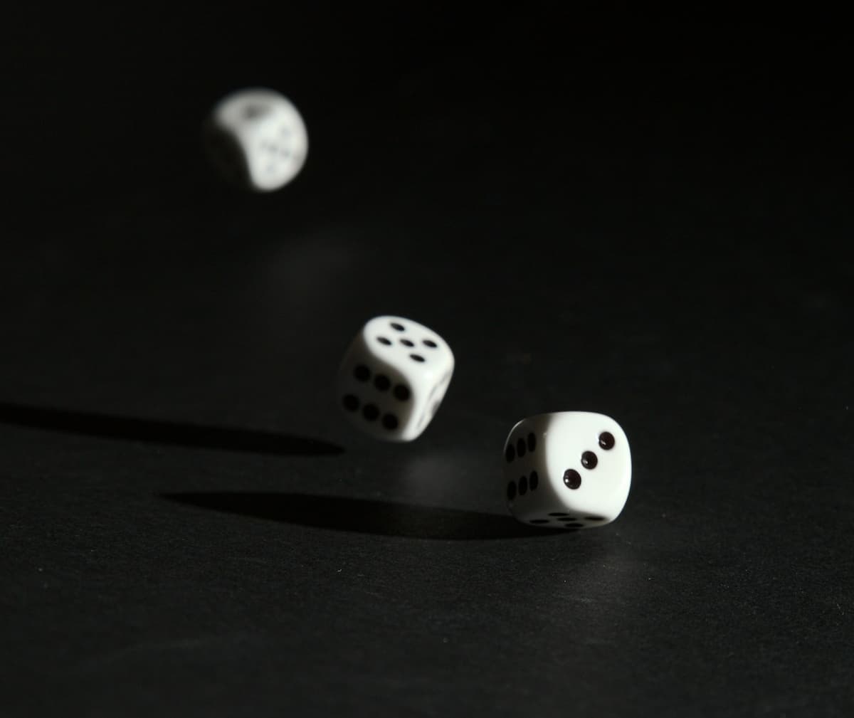 Loot Boxes and Skins Gambling Face Regulatory Scrutiny As Countries Warn Of Underage Gambling