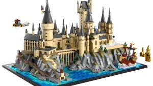 Harry Potter’s Heirs Would Hate This, LEGO Is Selling the Hogwarts Castle Set for Pennies on the Dollar