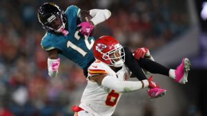 LOOK: Jaguars’ Travis Hunter’s big catch jumpstarts Jaguars’ come-from-behind win over Chiefs