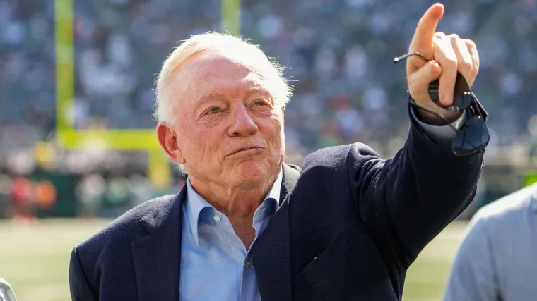 Cowboys owner Jerry Jones insists he didn’t mean to ‘flip off’ Jets fans in viral video