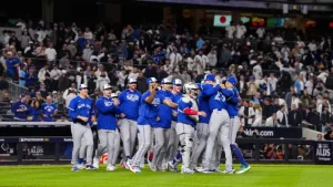Yankees vs. Blue Jays result: Toronto punches ticket to ALCS with 5-2 win over New York in Game 4 of the ALDS
