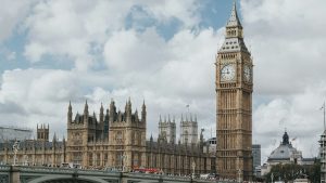 UKGC Introduces New Deposit Limits to Support Responsible Gambling