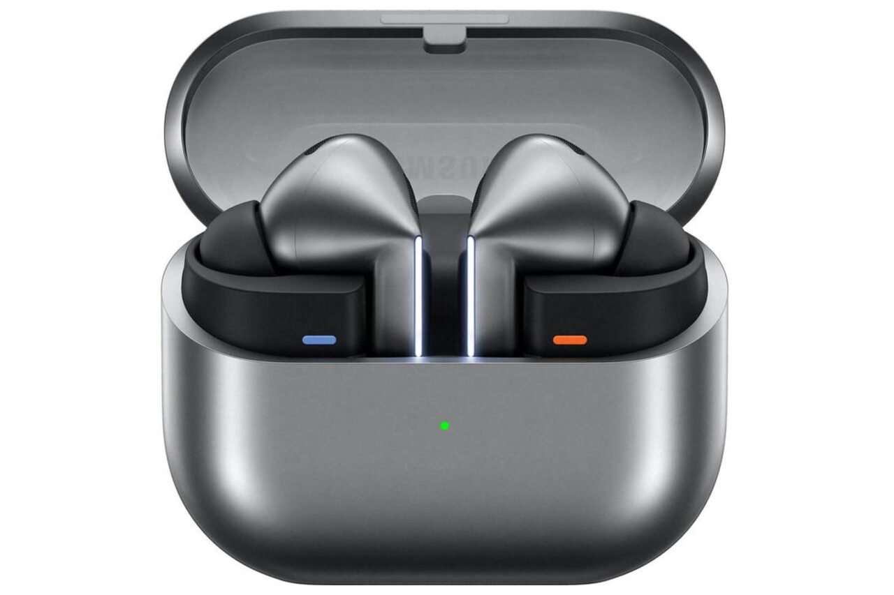 Galaxy Buds 3 Pro Are Going for Pennies, the New AirPods Pro Can’t Compete at Full Price