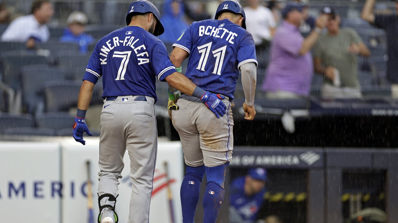 Who will be the odd man out for Blue Jays if Bichette plays in ALCS?