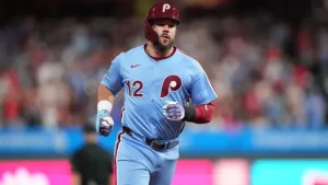 Dodgers honor Phillies’ Kyle Schwarber for his 455-foot home run during the NLDS
