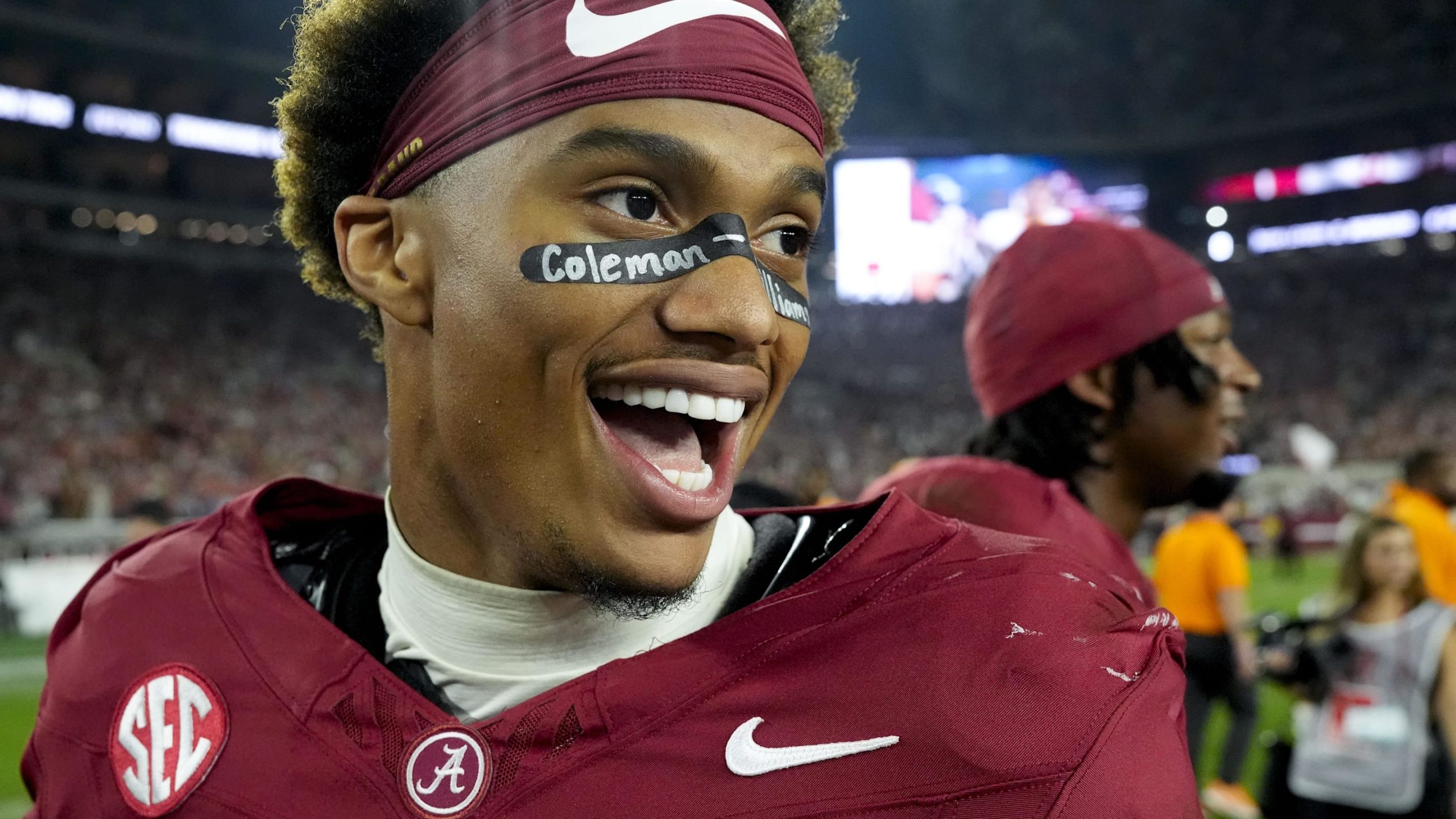 College football rankings: Projected AP Top 25 after Georgia, Bama, Vandy thrive in weekend of carnage