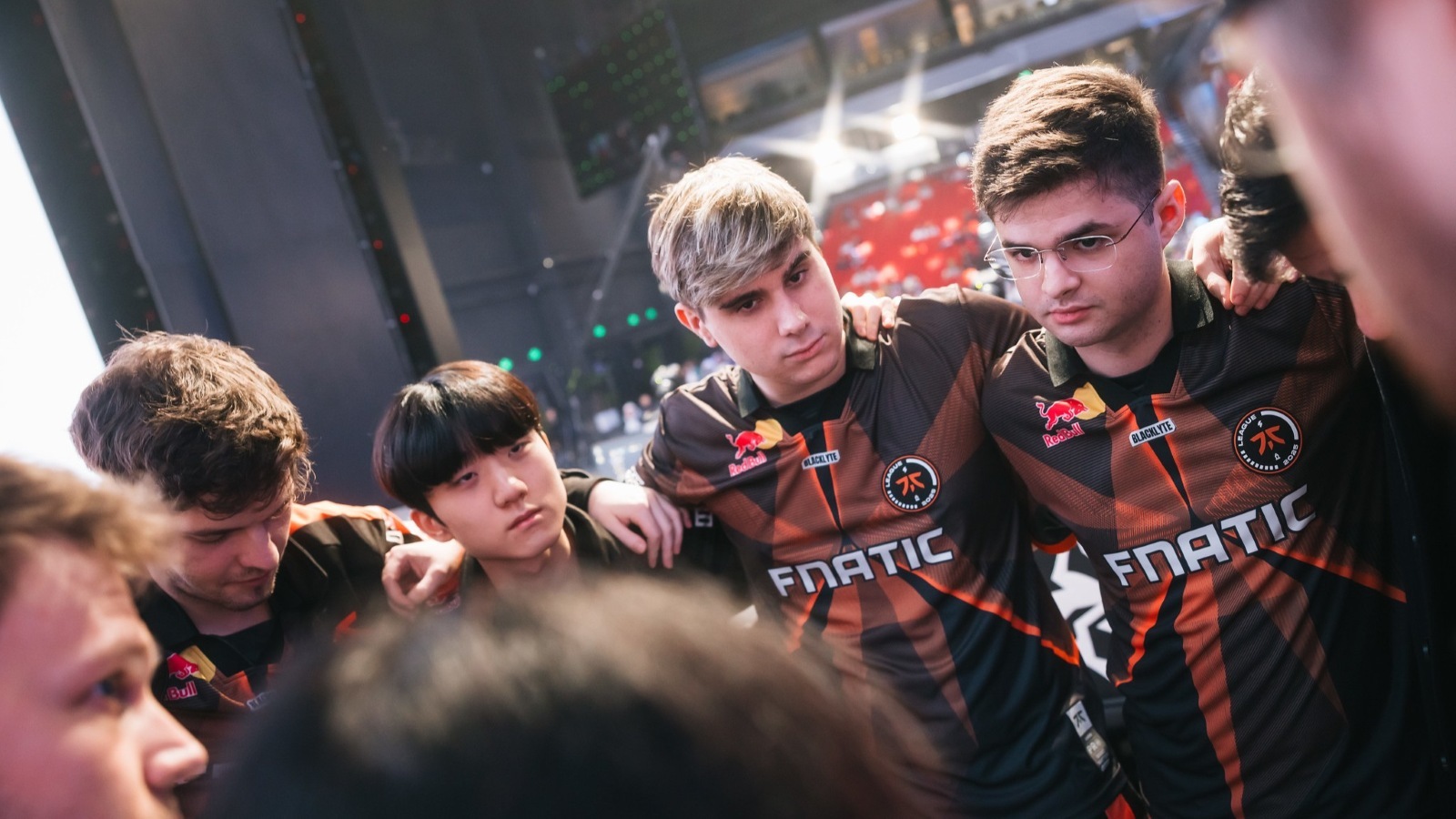 Fnatic LoL Team on Verge of Collapse After Winless Worlds 2025 run