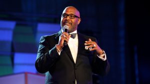 Holy Clapback! Bishop Marvin Winans & Roberta McCoy Set The Record Straight On Viral $2K Offering Moment (VIDEO)