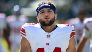 Cam Skattebo ankle injury update: Giants rookie placed in air cast, carted off field vs. Eagles