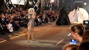 Inside Vogue World: Hollywood as Anna Wintour and Friends Celebrate Film, Fashion and Fun (Finally!)