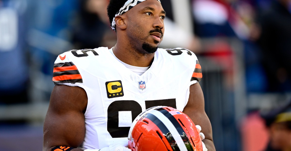 NFL Trade Rumors: “Howie Roseman and the Eagles are super hot after Myles Garrett”