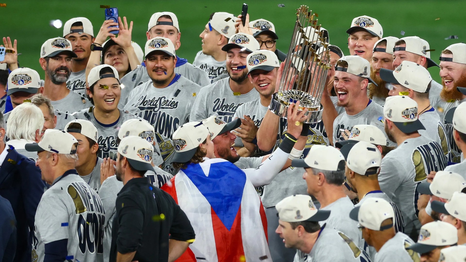 Dave Roberts crowns new MLB ‘GOAT’ as Magic Johnson leaves Dodgers World Series hero emotional with ultimate praise