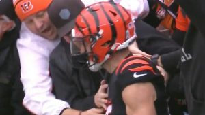 Bengals’ Jones gets the party started with a 98-yard kickoff return