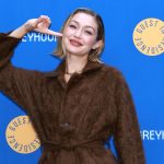 Gigi Hadid Paired Her Baby Barrel Jeans With the Perfect Grandma Shoes